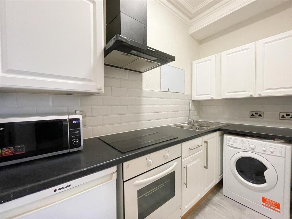 1 bed 1st Floor Flat for rent in Sheffield. From Broomhill Property Shop - Sheffield 1 bed 1st Floor Flat for rent in Sheffield. From Broomhill Property Shop - Sheffield