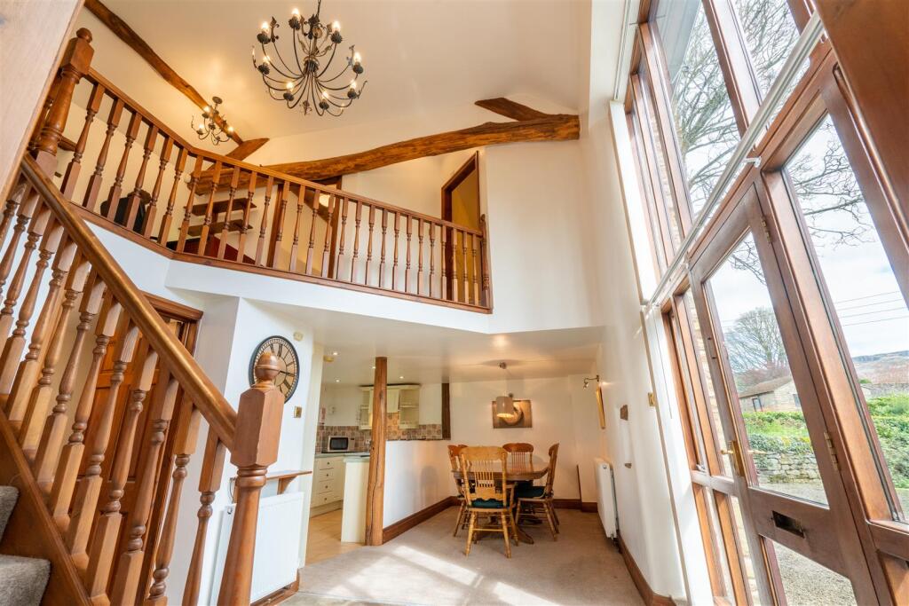 2 bed Barn Conversion for rent in Thornhill. From Broomhill Property Shop - Sheffield