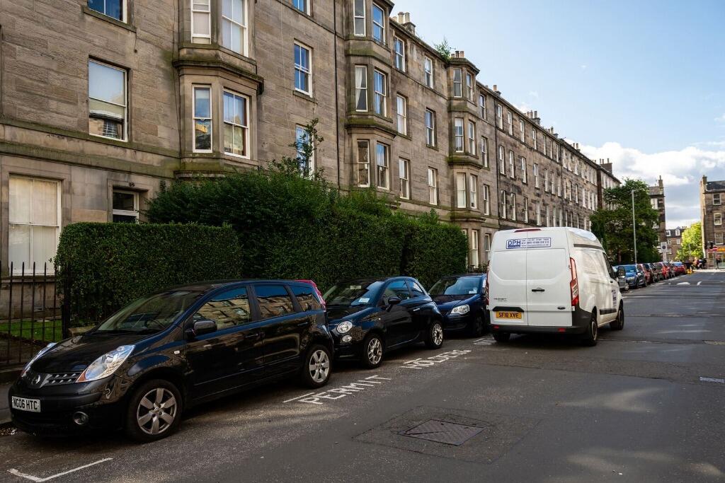 4 bed 1st Floor Flat for rent in Edinburgh. From Littlejohns ltd - Edinburgh