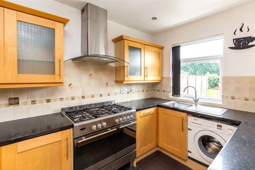 4 bed Mid Terraced House for rent in Bristol. From CJ Hole - Bishopston 4 bed Mid Terraced House for rent in Bristol. From CJ Hole - Bishopston