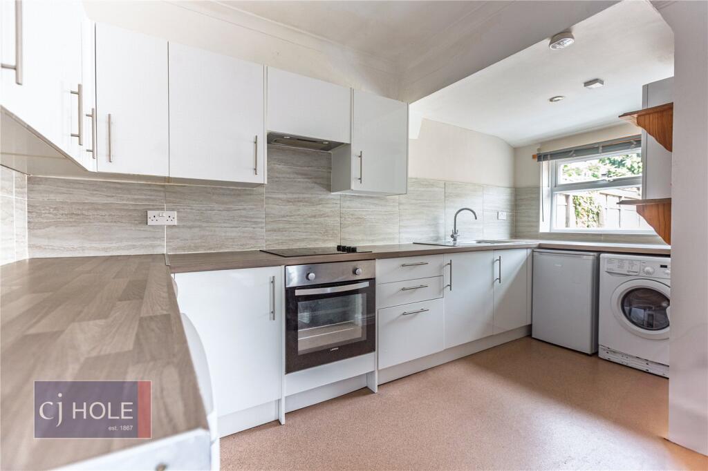 4 bed Mid Terraced House for rent in Bristol. From CJ Hole - Bishopston