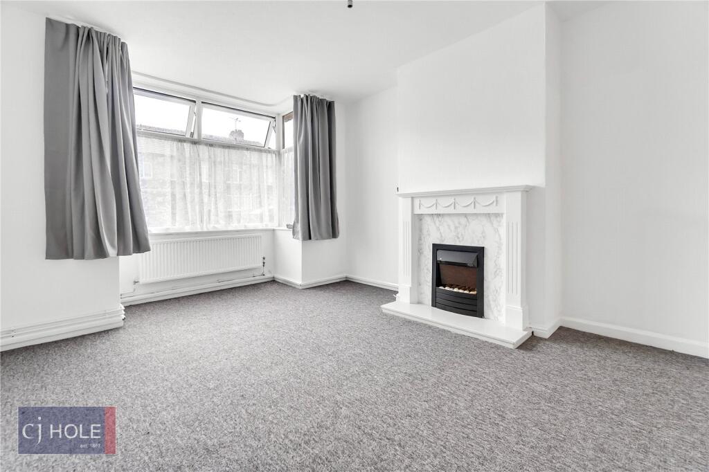 3 bed Mid Terraced House for rent in Filton. From CJ Hole - Bishopston 3 bed Mid Terraced House for rent in Filton. From CJ Hole - Bishopston