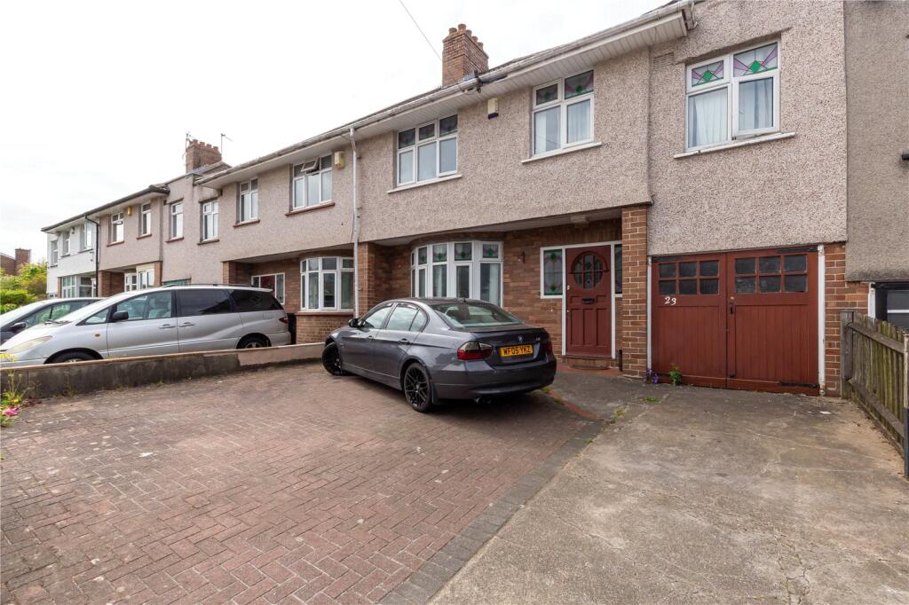 4 bed Mid Terraced House for rent in Bristol. From CJ Hole - Bishopston