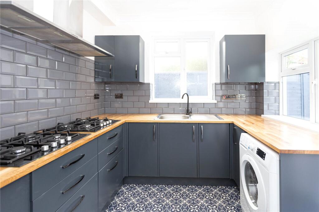 6 bed Semi Detached for rent in Bristol. From CJ Hole - Bishopston