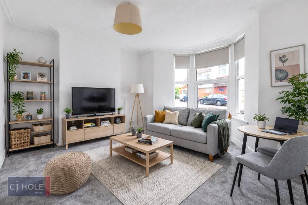 5 bed Mid Terraced House for rent in Bristol. From CJ Hole - Bishopston