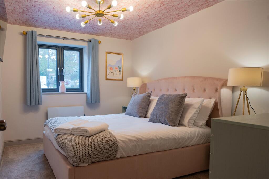 1 bed Apartment for rent in Bristol. From CJ Hole - Bishopston