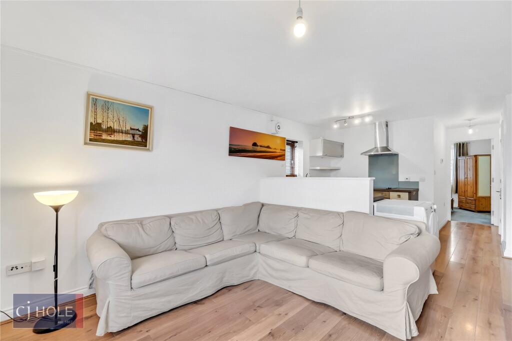 2 bed Apartment for rent in Bristol. From CJ Hole - Bishopston