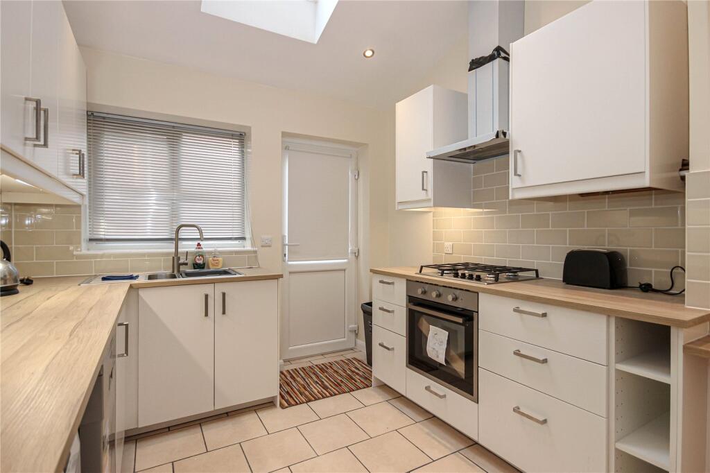 5 bed End of Terrace for rent in Bristol. From CJ Hole - Bishopston 5 bed End of Terrace for rent in Bristol. From CJ Hole - Bishopston