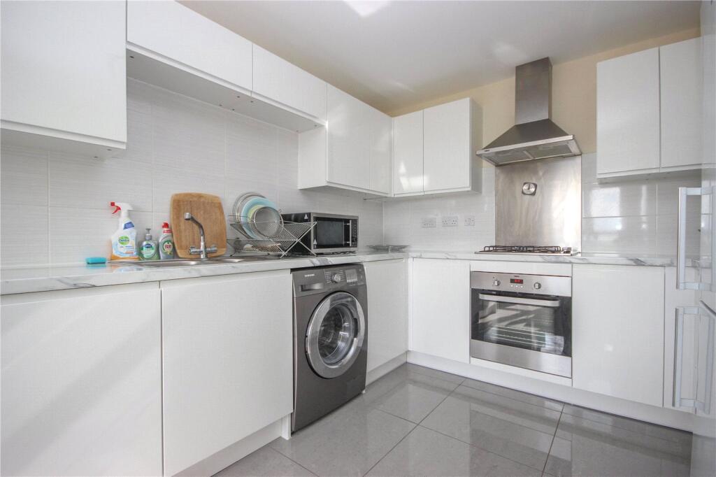 4 bed Town House for rent in Filton. From CJ Hole - Bishopston