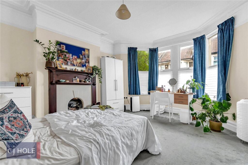 1 bed Mid Terraced House for rent in Bristol. From CJ Hole - Bishopston 1 bed Mid Terraced House for rent in Bristol. From CJ Hole - Bishopston
