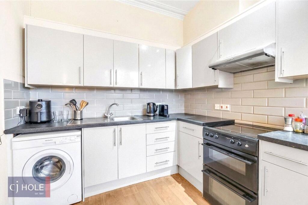 6 bed Annexe for rent in Bristol. From CJ Hole - Bishopston