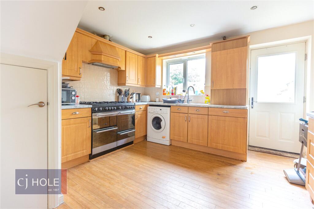 4 bed Mid Terraced House for rent in Filton. From CJ Hole - Bishopston