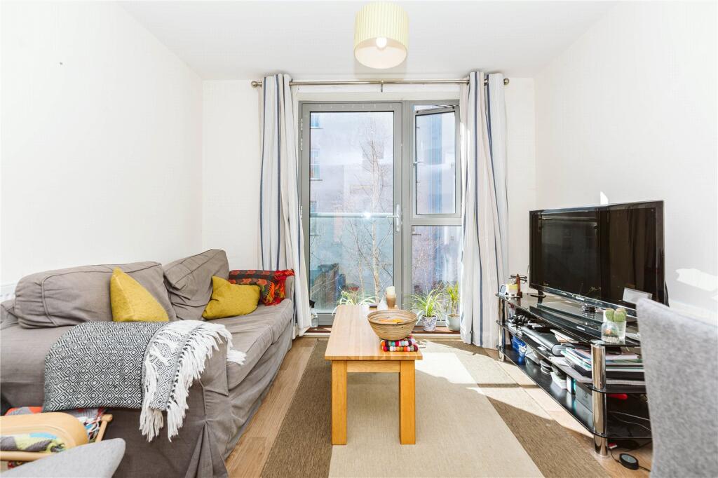 2 bed Apartment for rent in Bristol. From CJ Hole - Bishopston