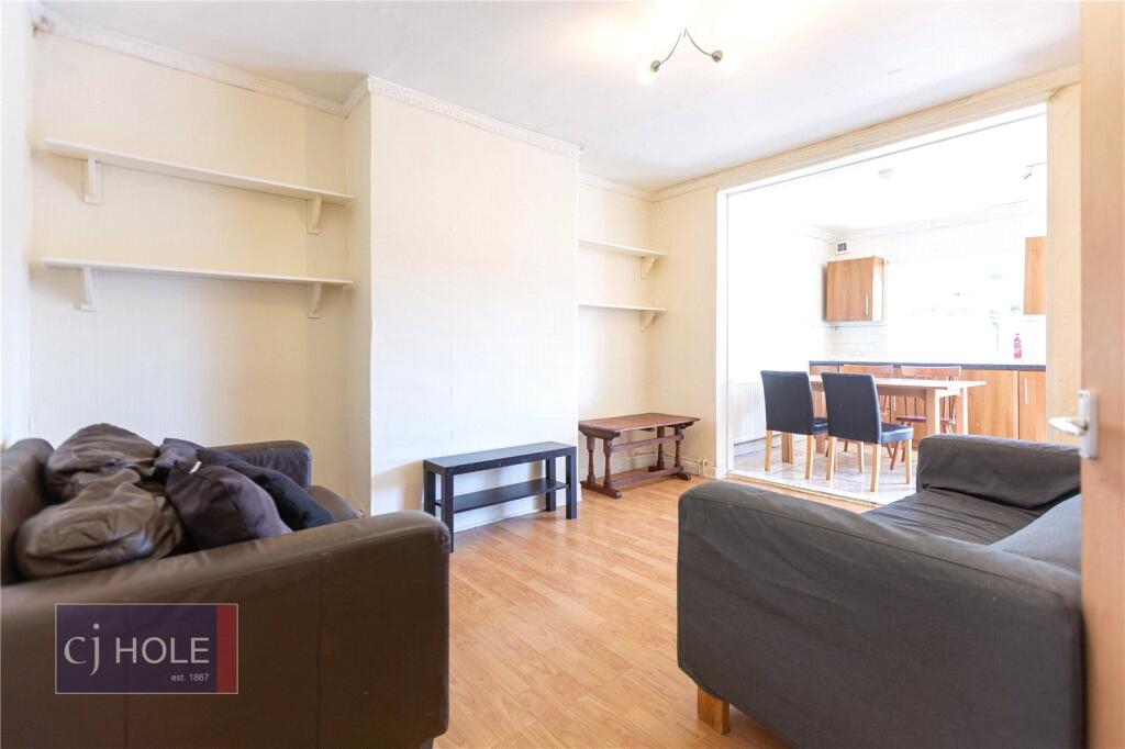 1 bed Mid Terraced House for rent in Bristol. From CJ Hole - Bishopston