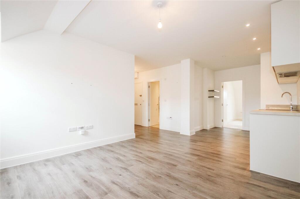 2 bed Apartment for rent in Bristol. From CJ Hole - Bishopston