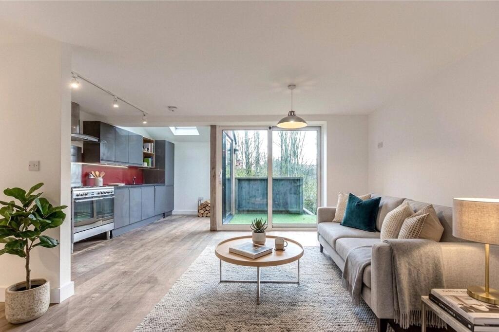 3 bed Annexe for rent in Bristol. From CJ Hole - Bishopston 3 bed Annexe for rent in Bristol. From CJ Hole - Bishopston