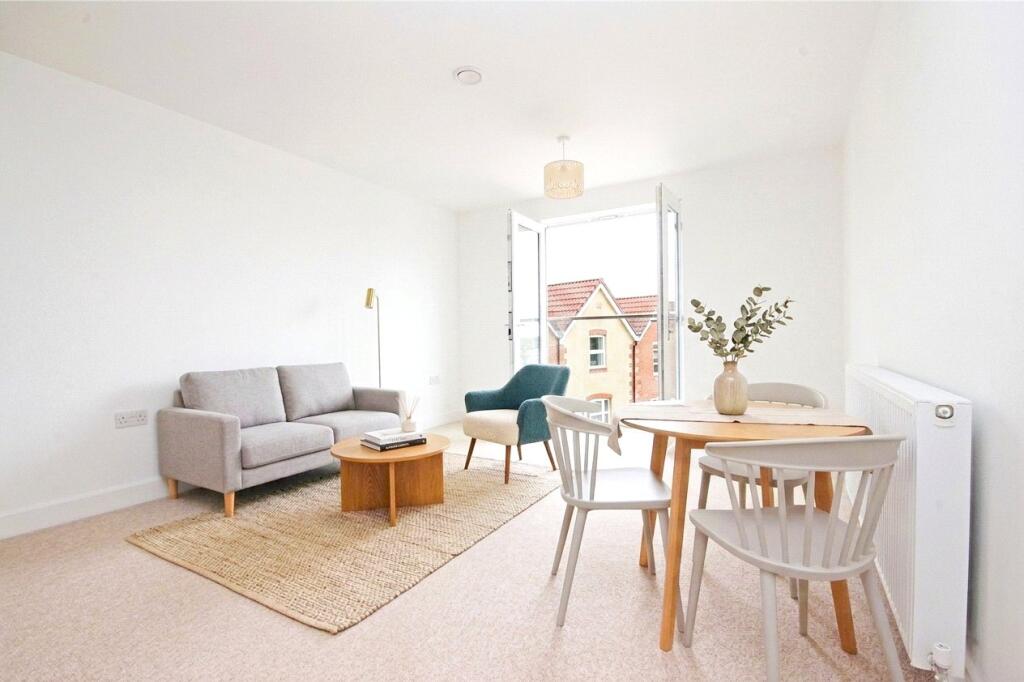 2 bed Apartment for rent in Bristol. From CJ Hole - Bishopston