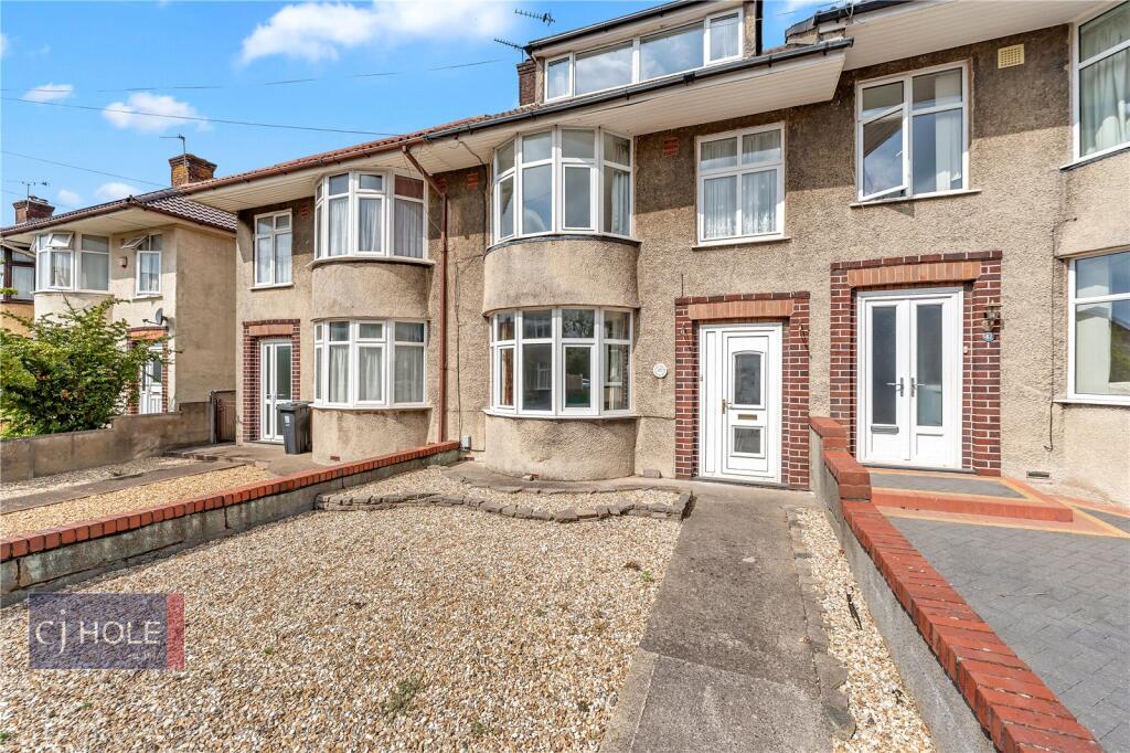 4 bed Mid Terraced House for rent in Bristol. From CJ Hole - Bishopston
