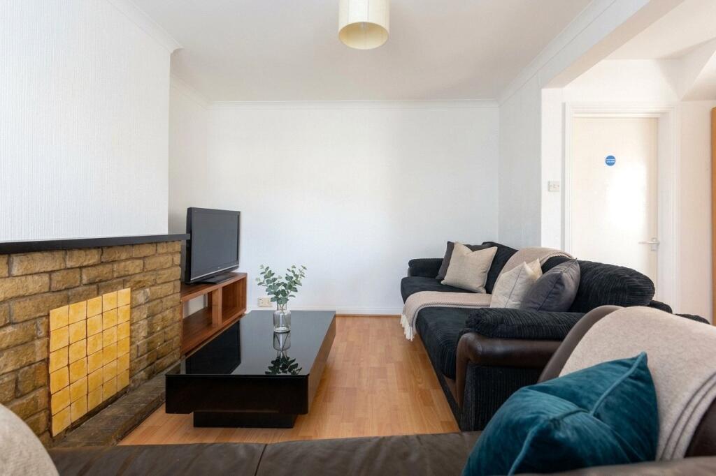 7 bed Semi Detached for rent in Stapleton. From CJ Hole - Bishopston 7 bed Semi Detached for rent in Stapleton. From CJ Hole - Bishopston