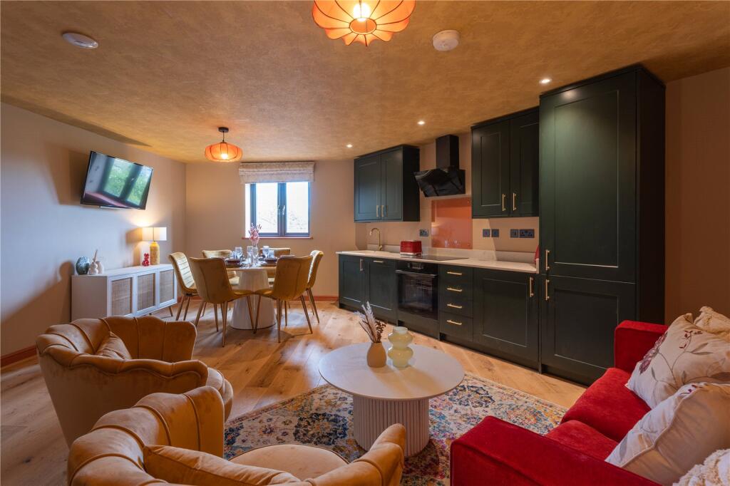 2 bed Apartment for rent in Bristol. From CJ Hole - Bishopston 2 bed Apartment for rent in Bristol. From CJ Hole - Bishopston