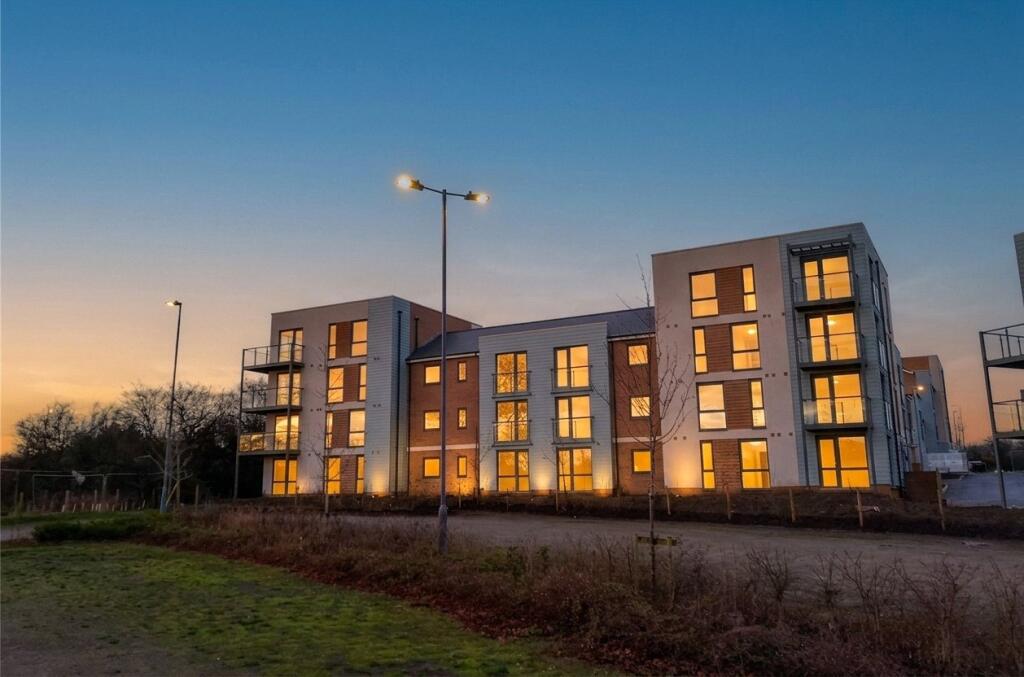 2 bed Apartment for rent in Shortwood. From CJ Hole - Bradley Stoke 2 bed Apartment for rent in Shortwood. From CJ Hole - Bradley Stoke