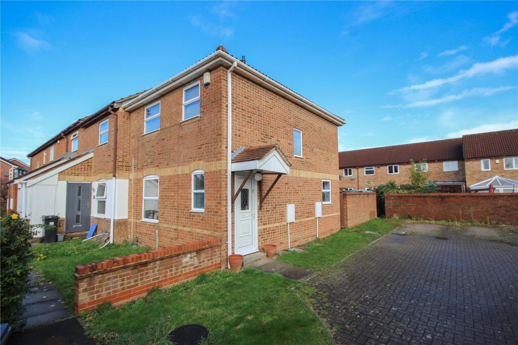 3 bed End of Terrace for rent in Almondsbury. From CJ Hole - Bradley Stoke 3 bed End of Terrace for rent in Almondsbury. From CJ Hole - Bradley Stoke