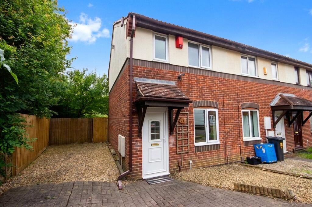 2 bed End of Terrace for rent in Almondsbury. From CJ Hole - Bradley Stoke 2 bed End of Terrace for rent in Almondsbury. From CJ Hole - Bradley Stoke