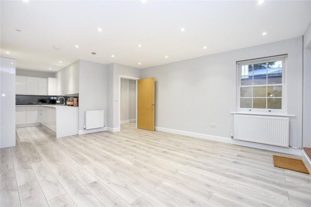 2 bed Apartment for rent in Cheltenham. From CJ Hole - Cheltenham 2 bed Apartment for rent in Cheltenham. From CJ Hole - Cheltenham