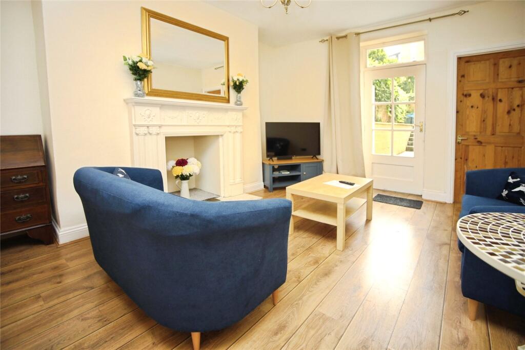 2 bed Apartment for rent in Cheltenham. From CJ Hole - Cheltenham 2 bed Apartment for rent in Cheltenham. From CJ Hole - Cheltenham
