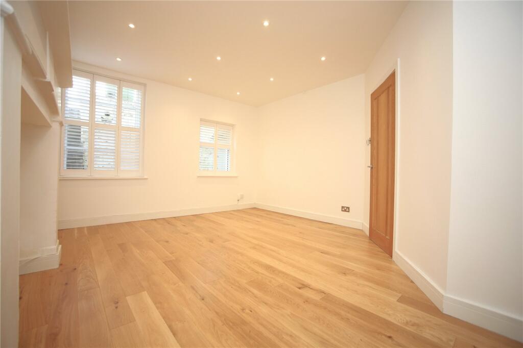 1 bed Apartment for rent in Cheltenham. From CJ Hole - Cheltenham 1 bed Apartment for rent in Cheltenham. From CJ Hole - Cheltenham