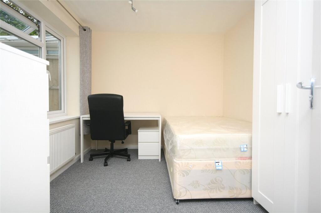 1 bed House Share for rent in Golden Valley. From CJ Hole - Cheltenham