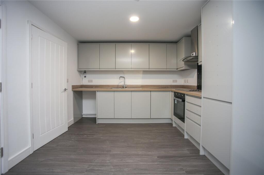 2 bed Apartment for rent in Prestbury. From CJ Hole - Cheltenham