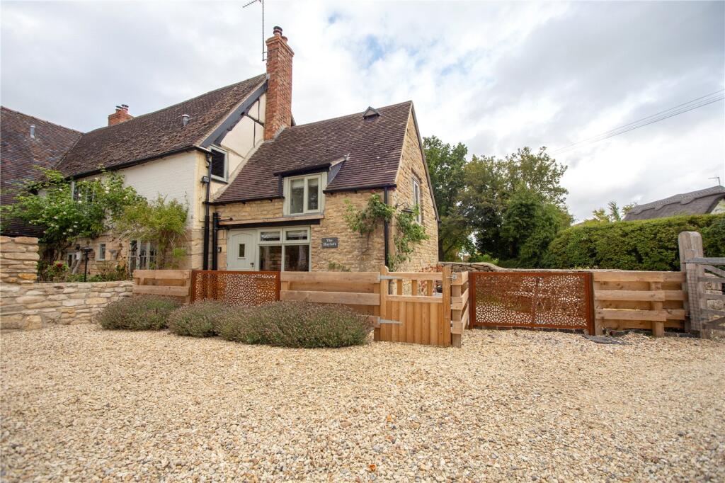 1 bed End of Terrace for rent in Oxenton. From CJ Hole - Cheltenham