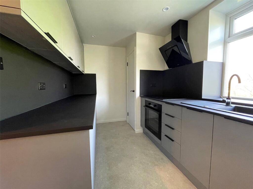 2 bed Apartment for rent in Shurdington. From CJ Hole - Cheltenham