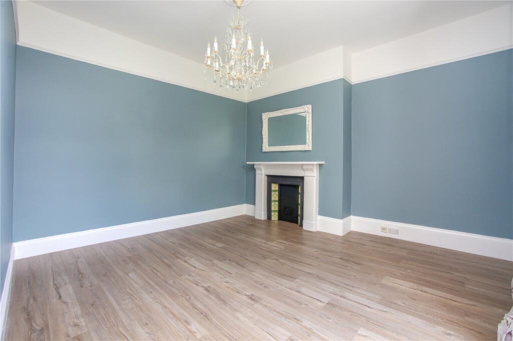 1 bed Apartment for rent in Golden Valley. From CJ Hole - Cheltenham