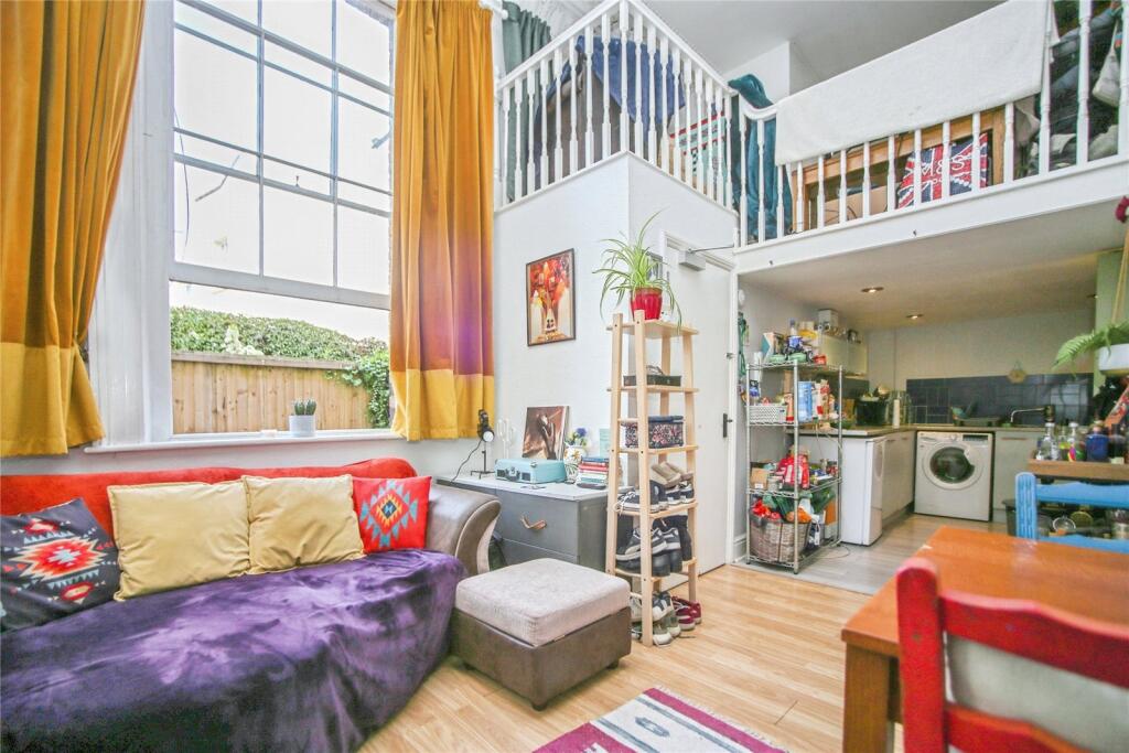 1 bed Apartment for rent in Prestbury. From CJ Hole - Cheltenham