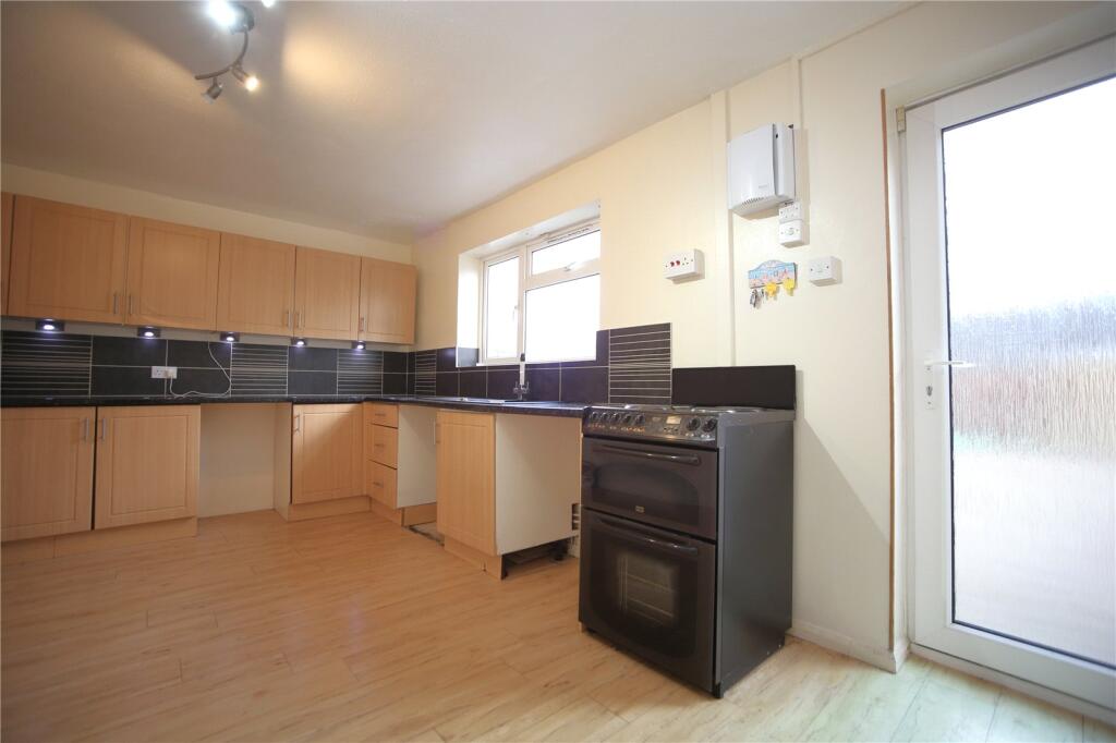 3 bed Semi Detached for rent in Shurdington. From CJ Hole - Cheltenham 3 bed Semi Detached for rent in Shurdington. From CJ Hole - Cheltenham