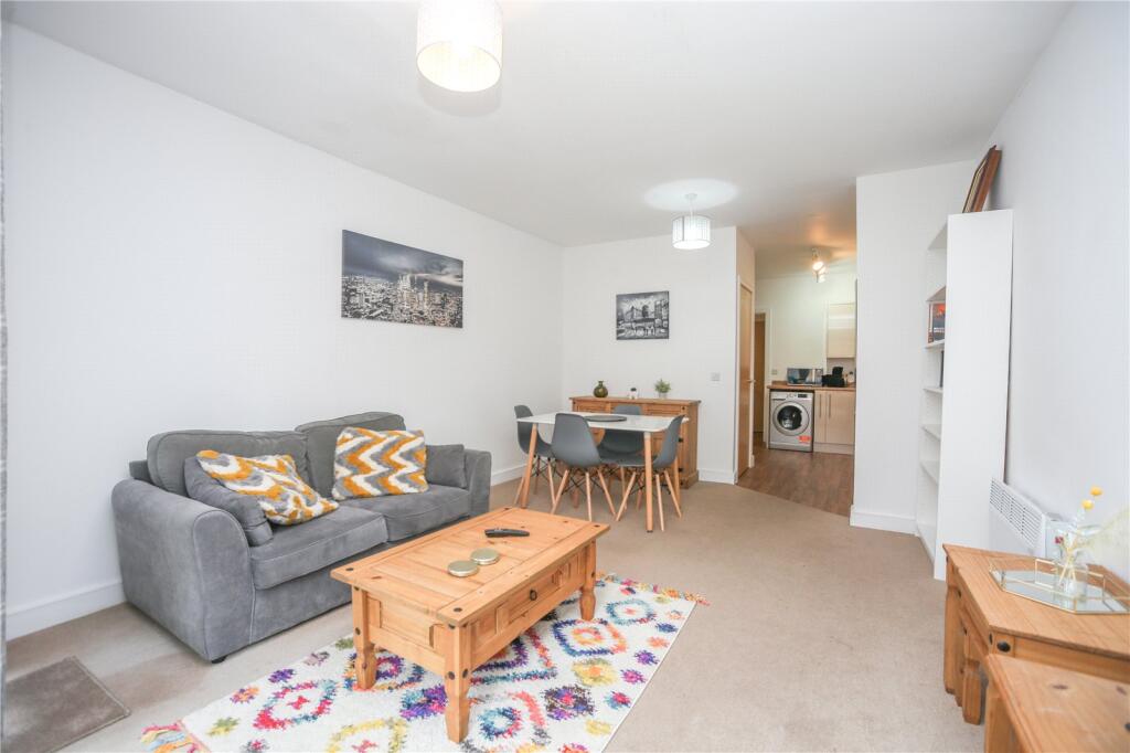 2 bed Apartment for rent in Prestbury. From CJ Hole - Cheltenham