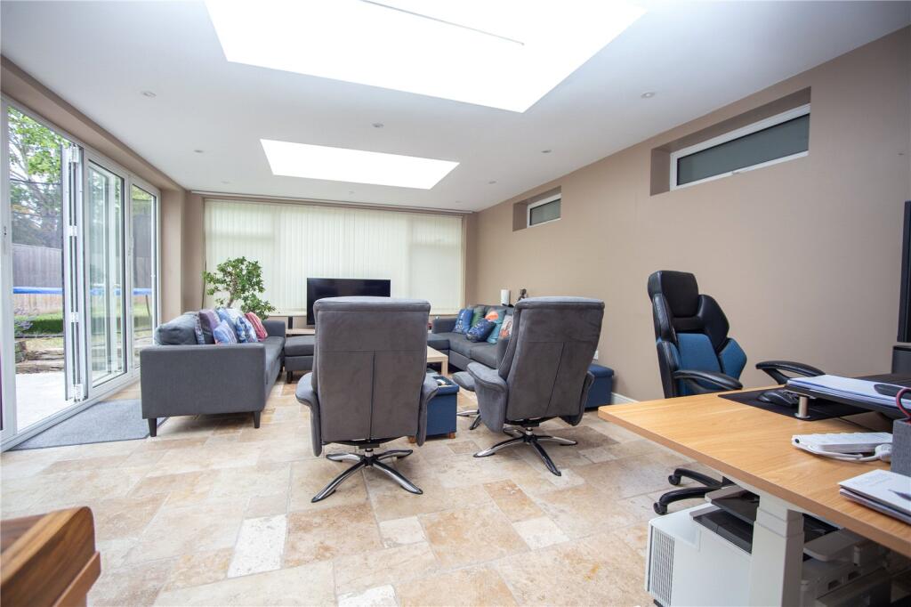 4 bed Detached for rent in Badgeworth. From CJ Hole - Cheltenham 4 bed Detached for rent in Badgeworth. From CJ Hole - Cheltenham
