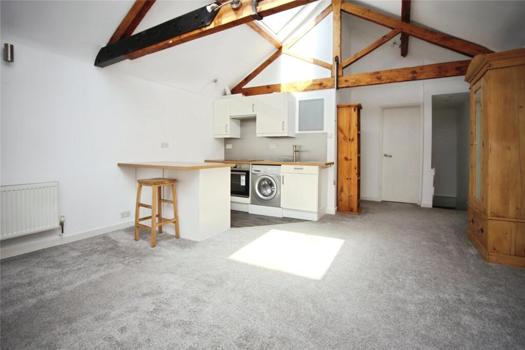 1 bed Apartment for rent in Cheltenham. From CJ Hole - Cheltenham