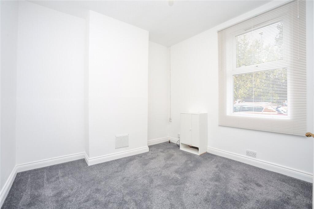 2 bed Mid Terraced House for rent in Gloucester. From CJ Hole - Cheltenham