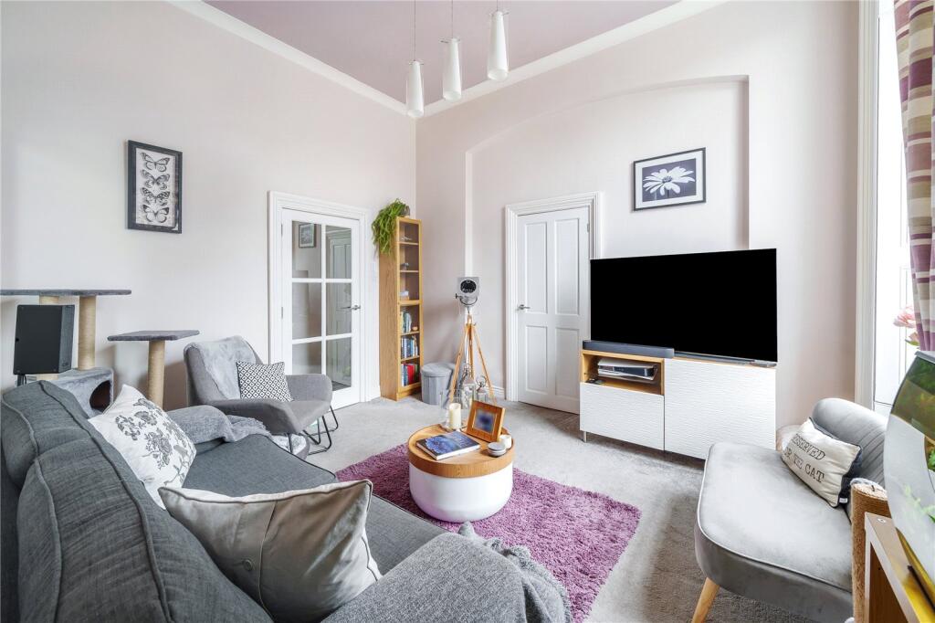 1 bed Apartment for rent in Prestbury. From CJ Hole - Cheltenham 1 bed Apartment for rent in Prestbury. From CJ Hole - Cheltenham