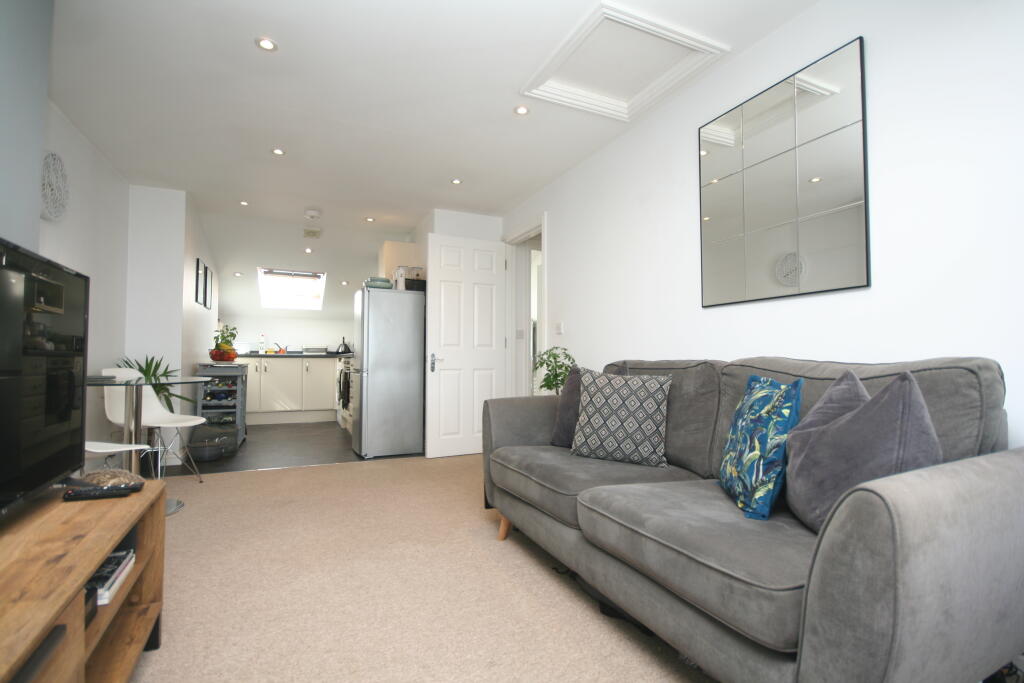 1 bed Apartment for rent in Cheltenham. From CJ Hole - Cheltenham