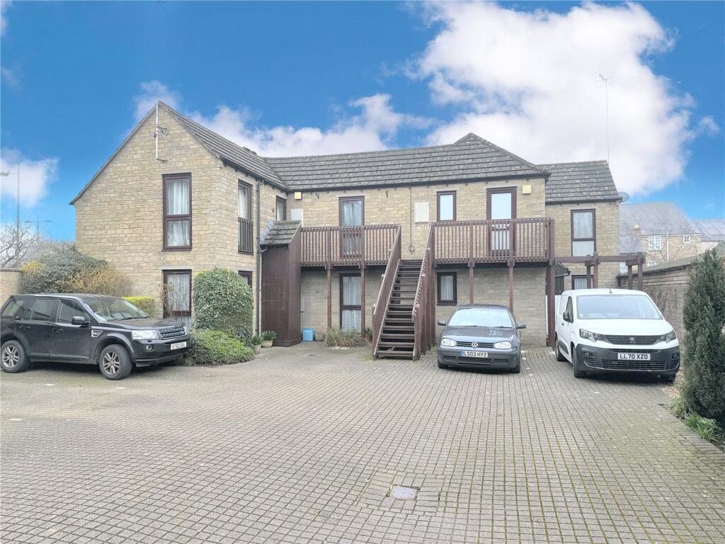 1 bed Apartment for rent in Cirencester. From CJ Hole - Cirencester