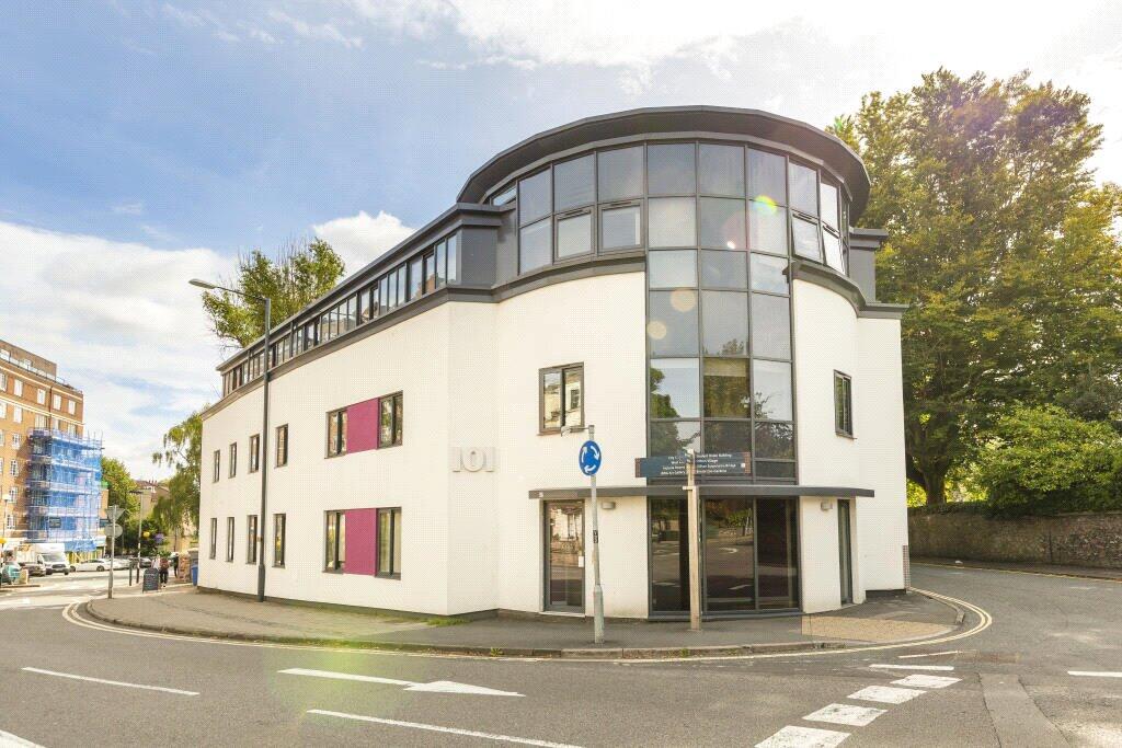 6 bed Apartment for rent in Bristol. From CJ Hole - Clifton