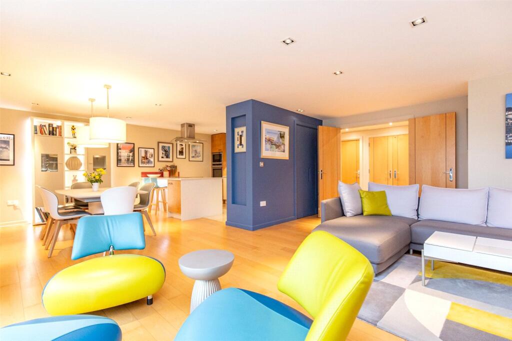 3 bed Apartment for rent in Bristol. From CJ Hole - Clifton