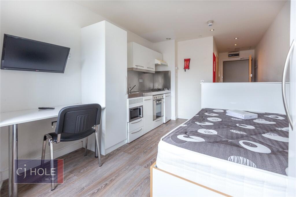 4 bed Studio for rent in Bristol. From CJ Hole - Clifton 4 bed Studio for rent in Bristol. From CJ Hole - Clifton