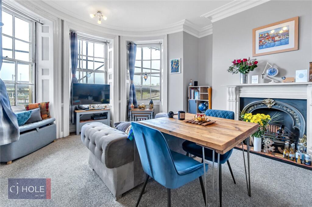 2 bed Apartment for rent in Bristol. From CJ Hole - Clifton