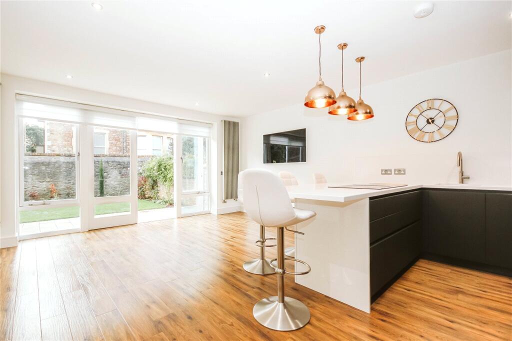 2 bed Apartment for rent in Bristol. From CJ Hole - Clifton