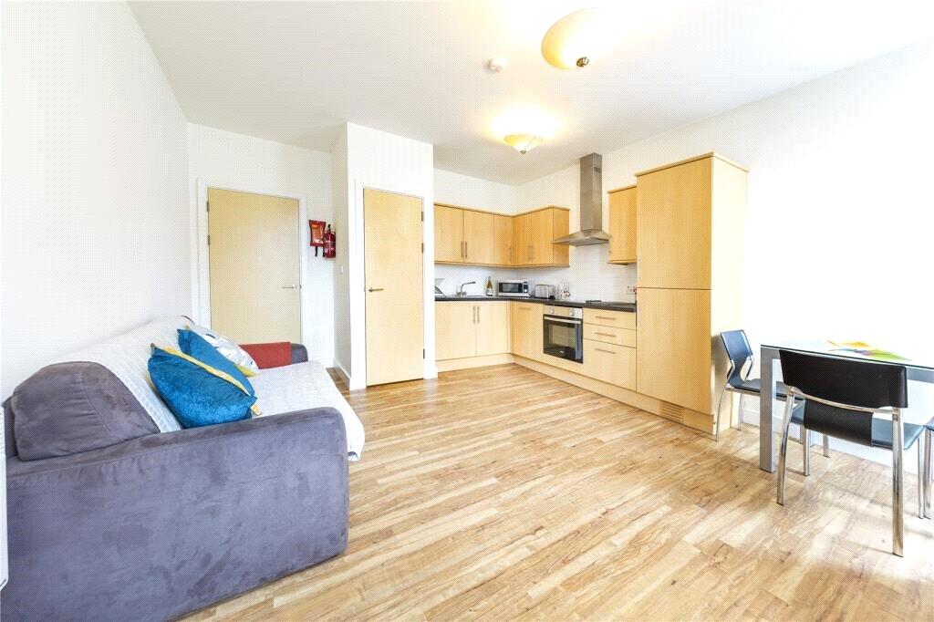 4 bed Apartment for rent in Bristol. From CJ Hole - Clifton 4 bed Apartment for rent in Bristol. From CJ Hole - Clifton